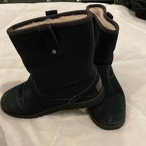 Girl’s UGGS boots Black size 3